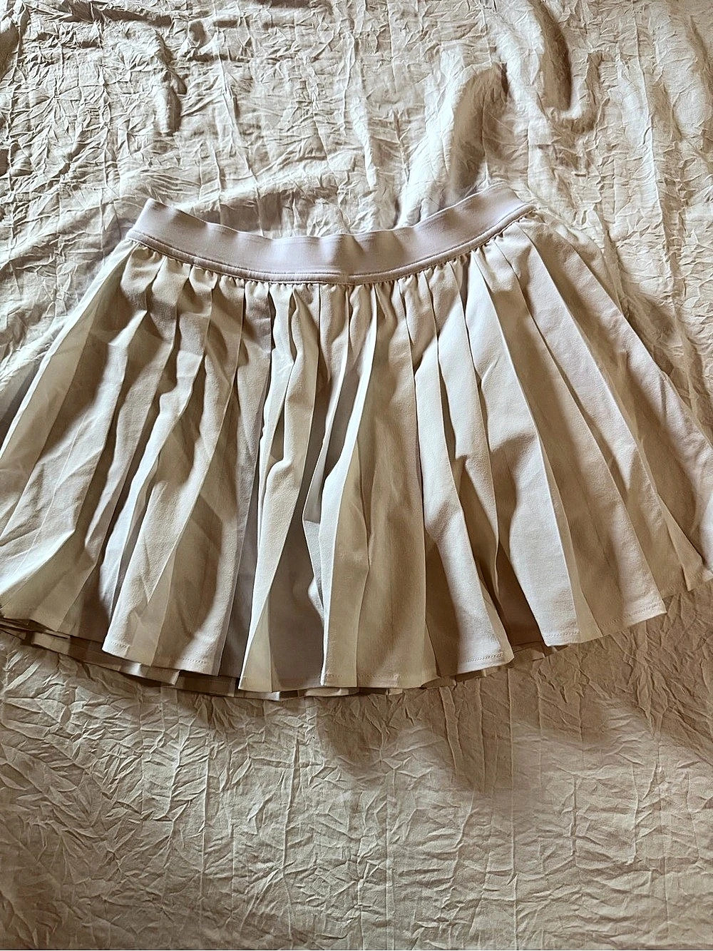 lululemon High-Rise Skirt Pleated Skirt White Size 6